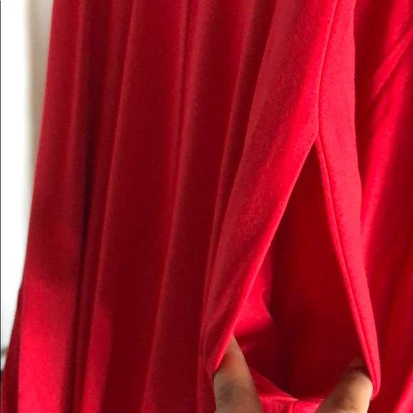 RED DRESS - Picture 5 of 7